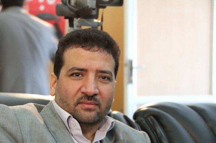«حمید سبزواری»، صدای بیدار یک ملت و شاعر روزهای حماسه و امید