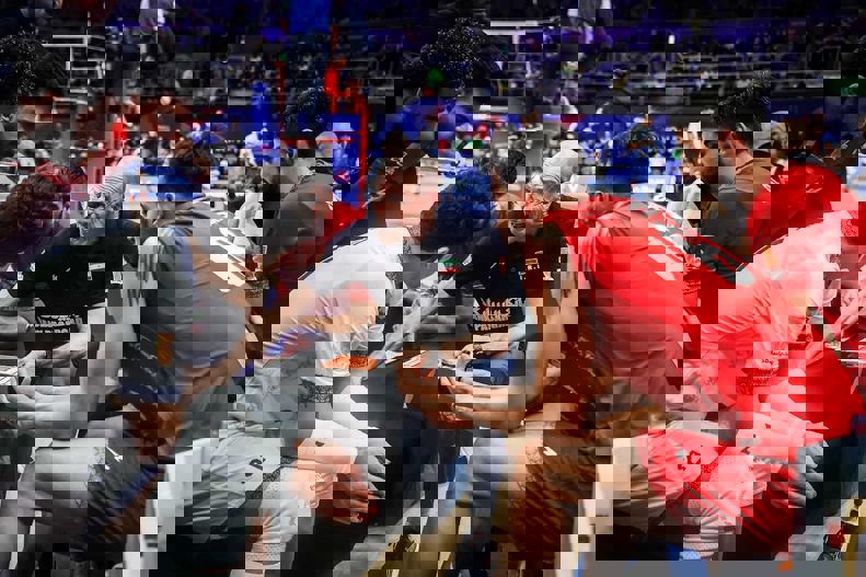 2199284