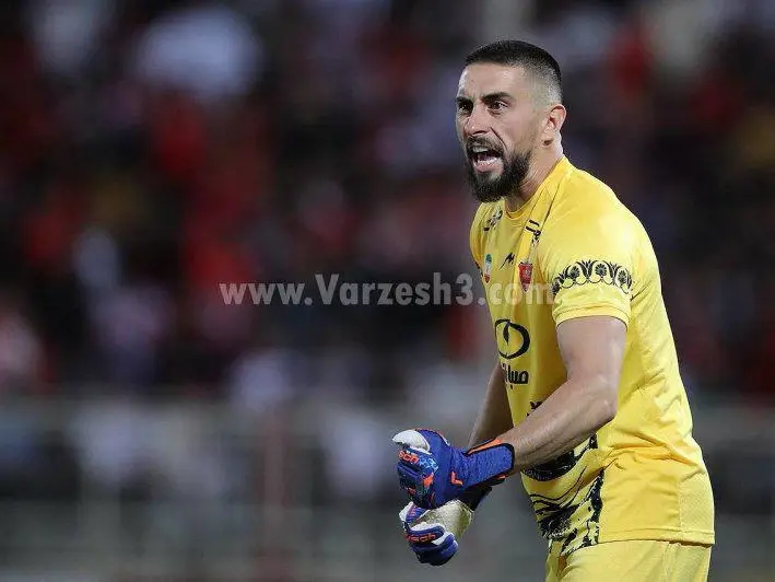 حمایت گلر الجزایری پرسپولیس از مردم ایران