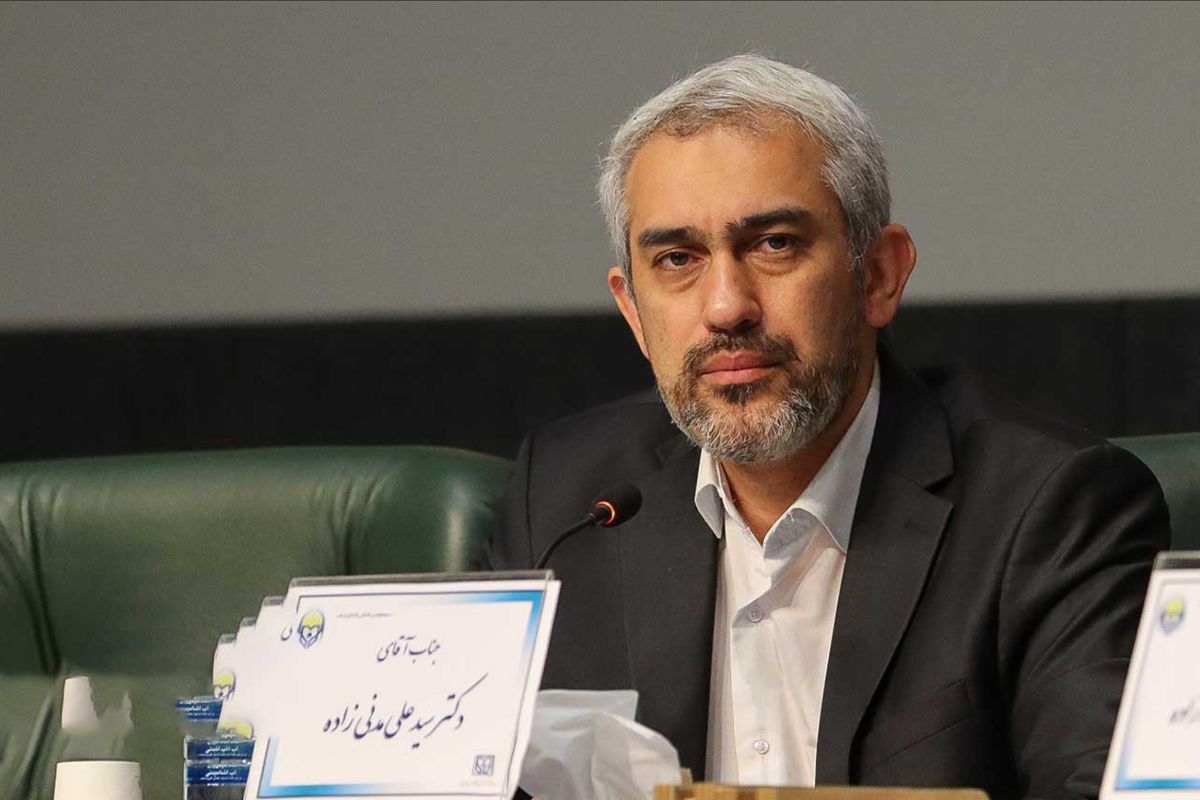 سید علی مدنی‌زاده با رأی نمایندگان مجلس وزیر اقتصاد شد