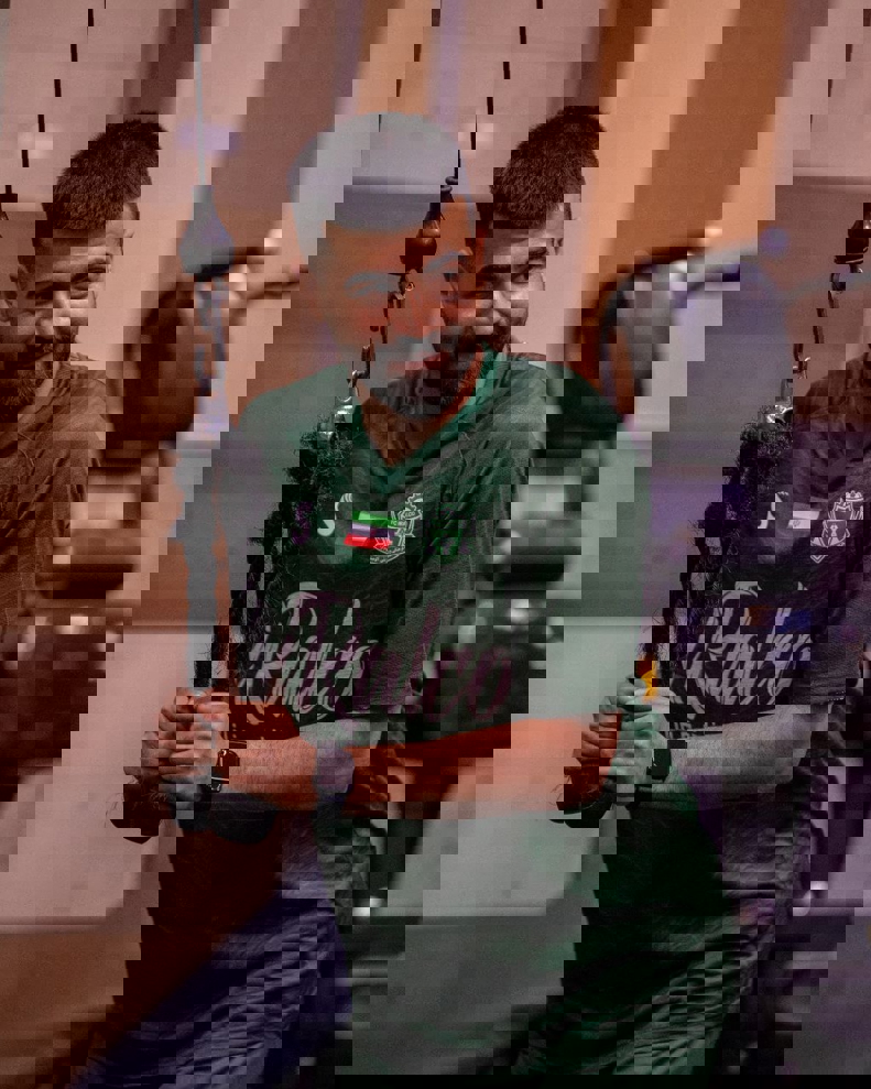 2205613