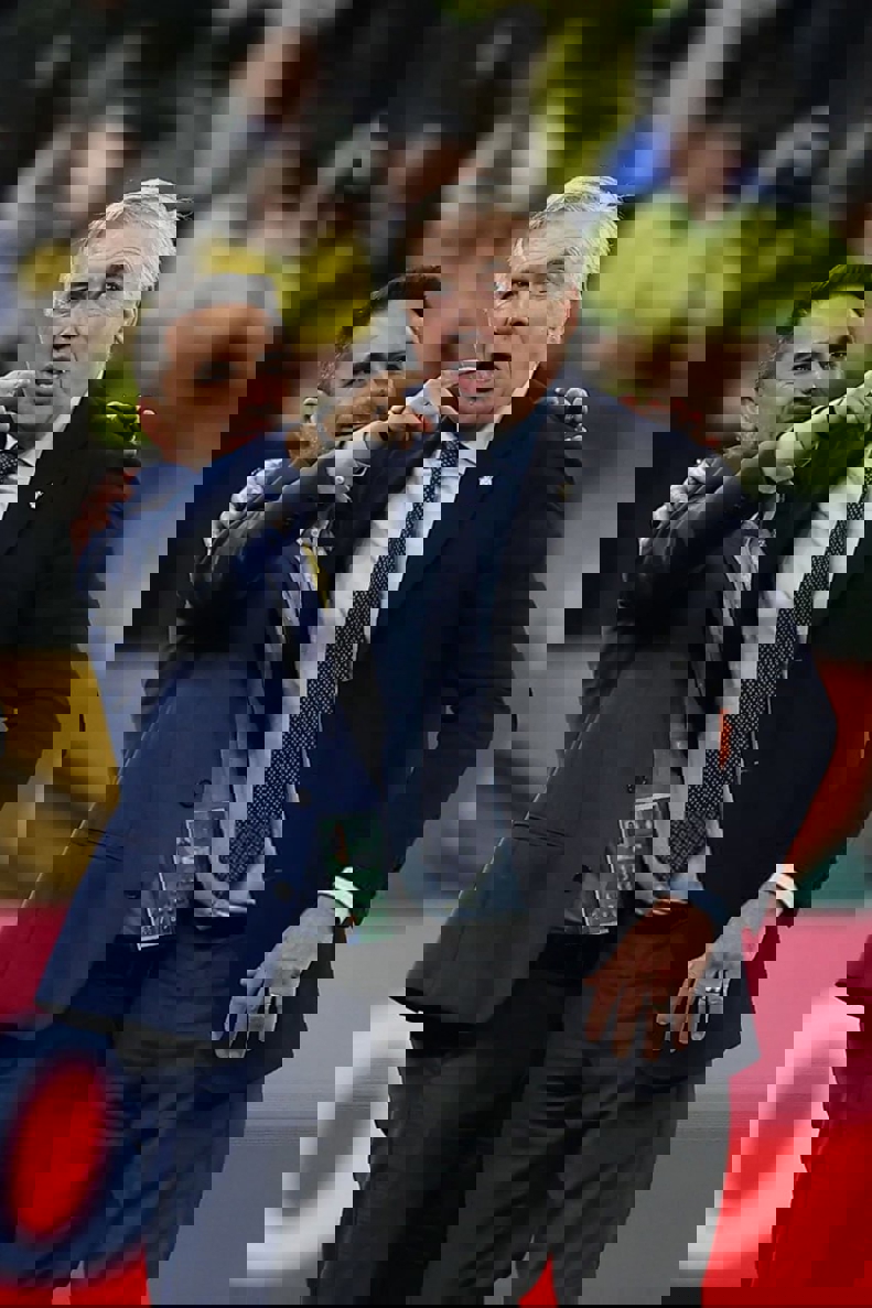 2206360