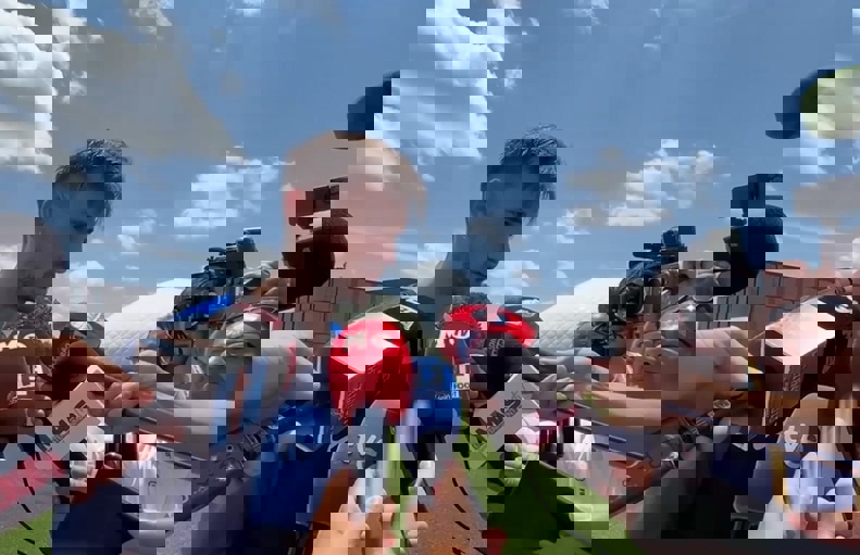 2205887