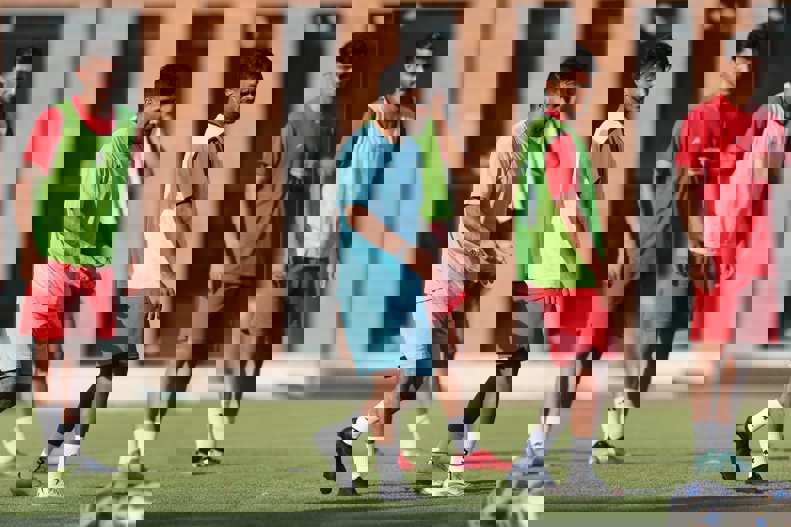 2204069