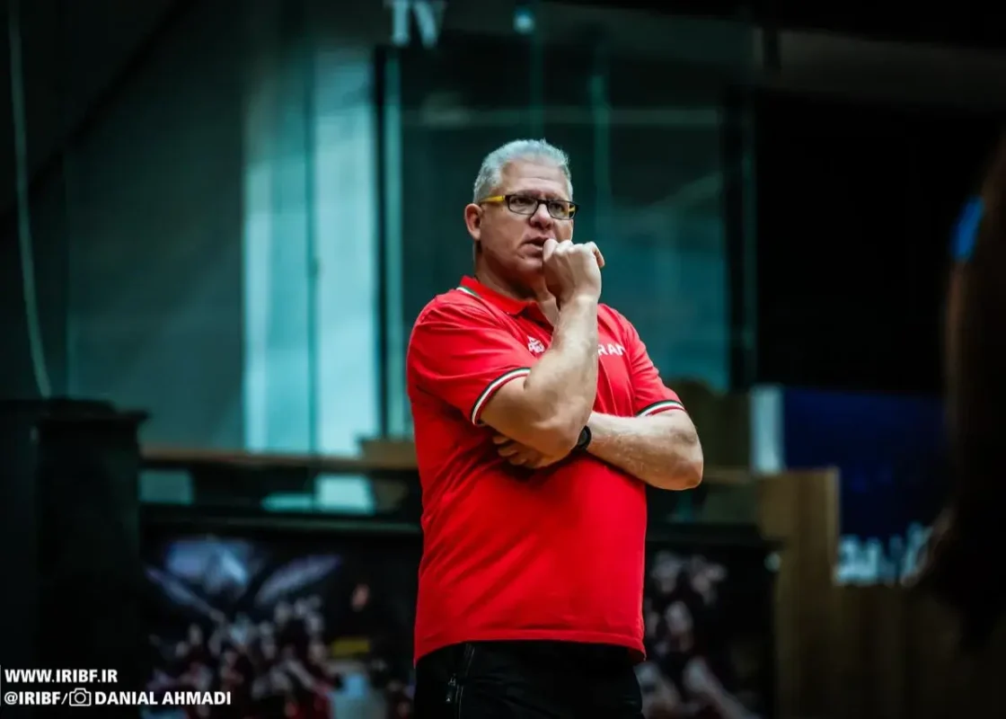 مانولوپولوس: هیچ کس از تیم برایم بزرگتر نیست
