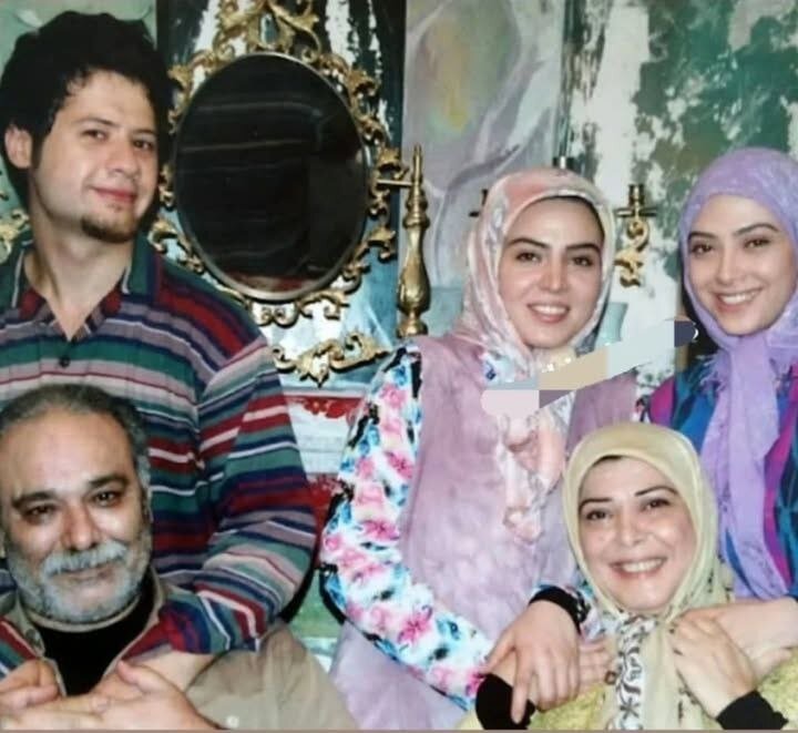 تصویری خاطره‌انگیز از محمد کاسبی در پشت صحنه «سه در چهار»/ عکس