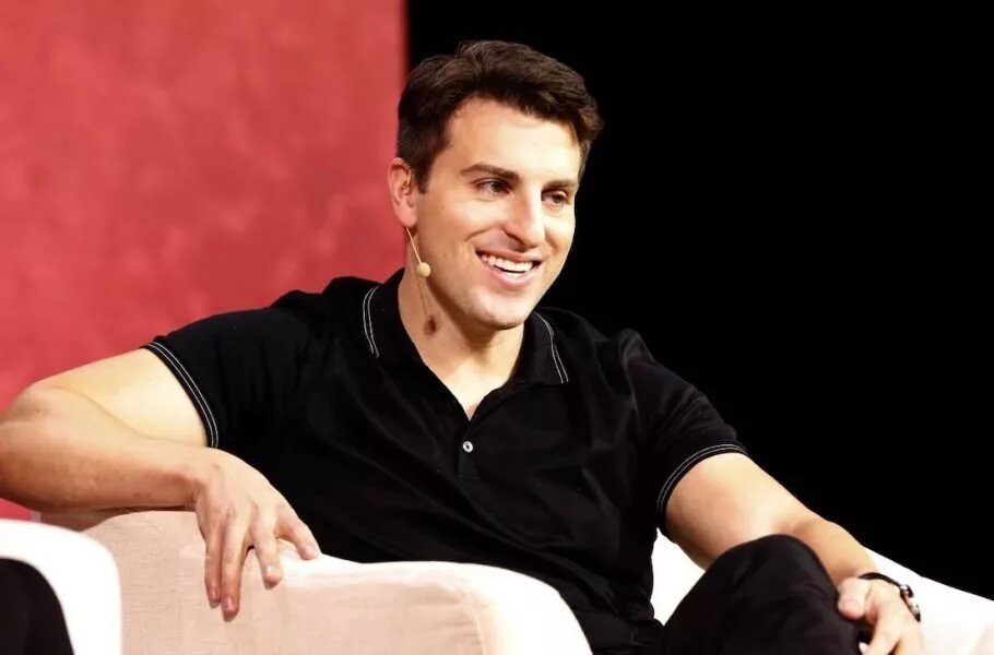 توصیه مدیرعامل Airbnb در عصر هوش مصنوعی: مهارتهایی بیاموزید که همیشه ضروری خواهند بود