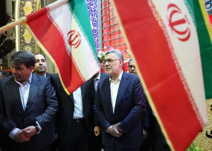 وزیر بهداشت وارد کرمان شد / ادای احترام به شهدا، نخستین برنامه سفر دو روزه ظفرقندی