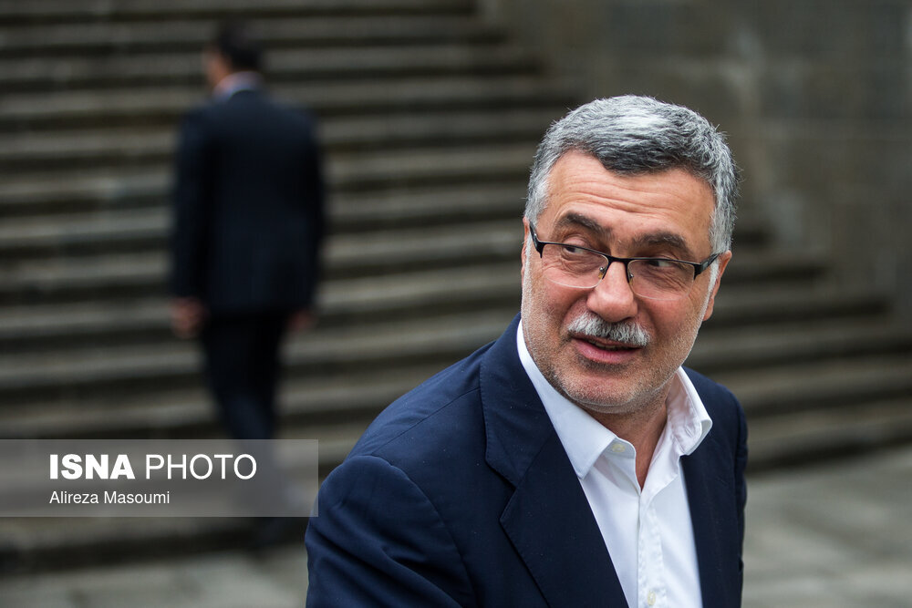 توصیه وزیر بهداشت به گروه‌های پرخطر در روزهای پایانی پاییز