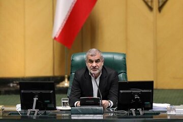 پیام خاص نیکزاد برای روز دختر + عکس پیام خاص نیکزاد برای روز دختر + عکس