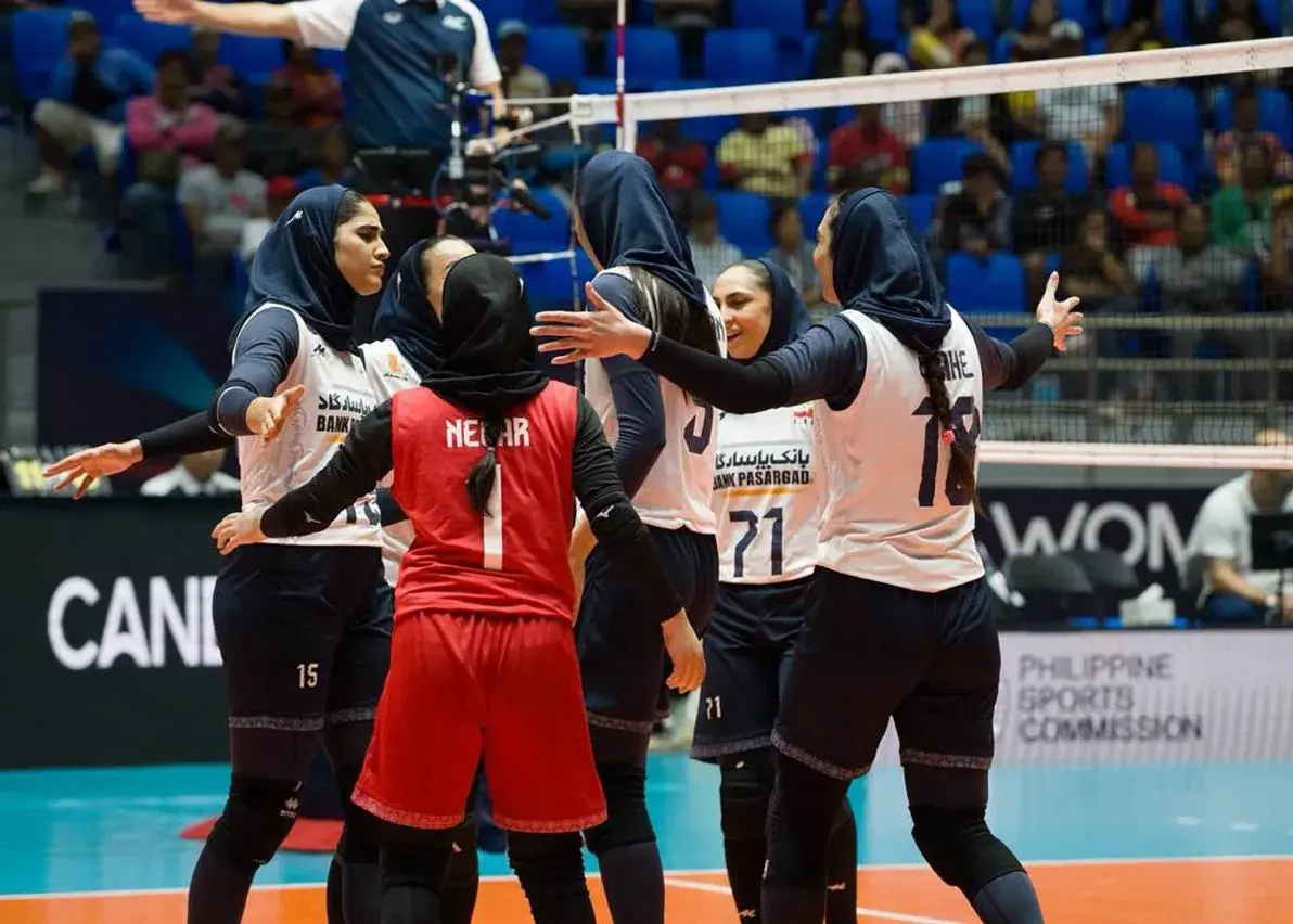 2458972