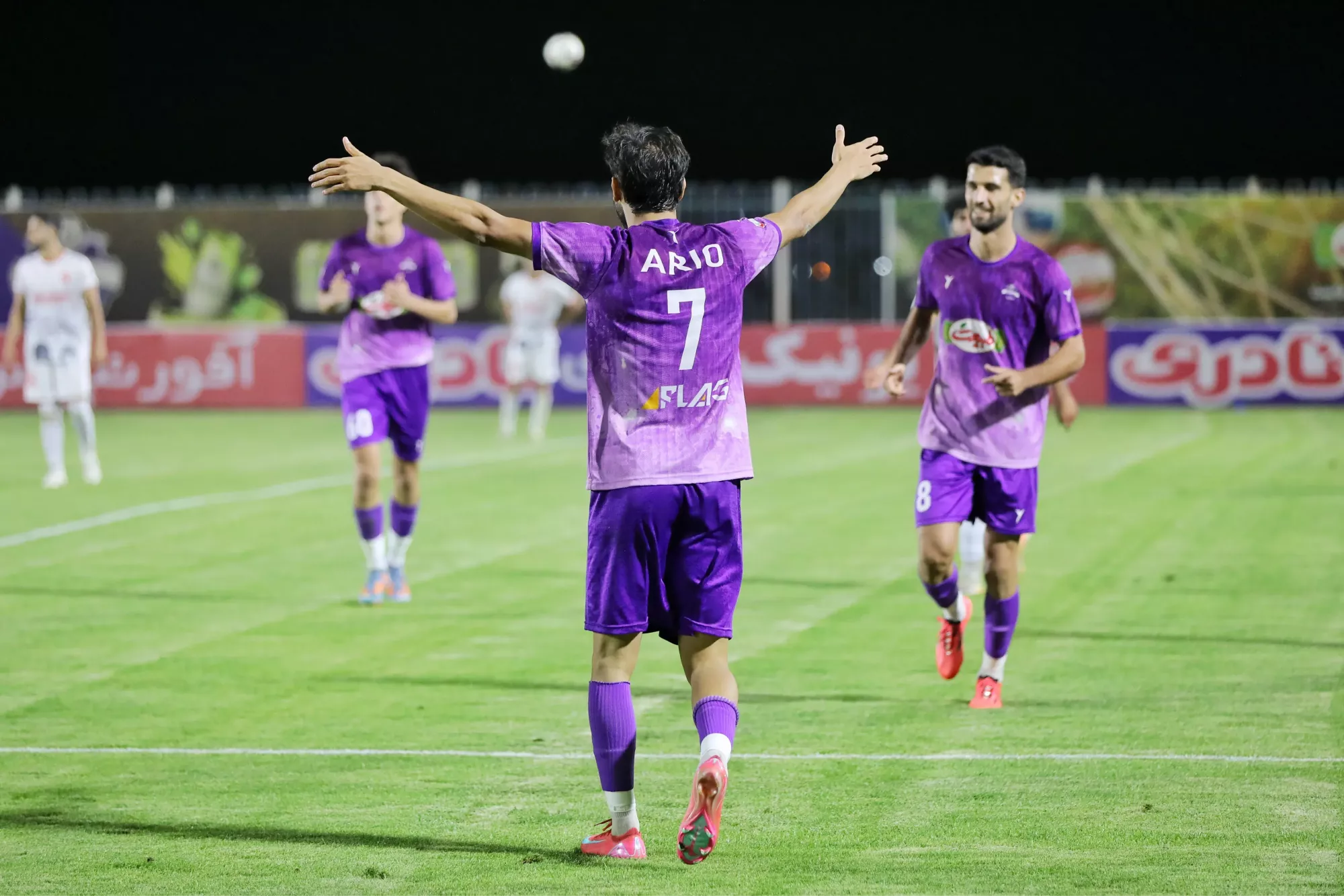 2548447